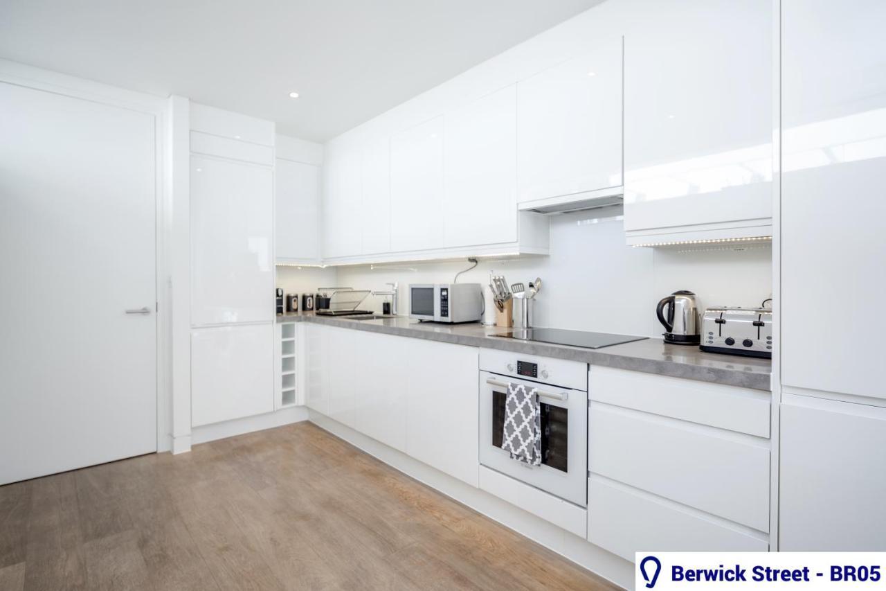 Stayo Berwick Street Лондон Екстериор снимка