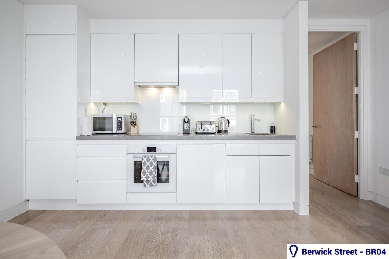 Stayo Berwick Street Лондон Екстериор снимка